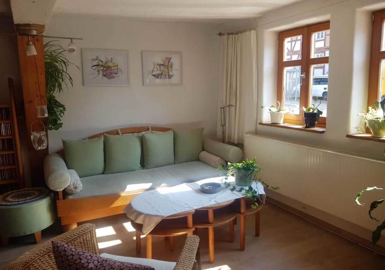 Aeltestes Haus In Quentel - Ferienwohnung 1 Mit Kleinem Garten Lichtenau Exterior foto