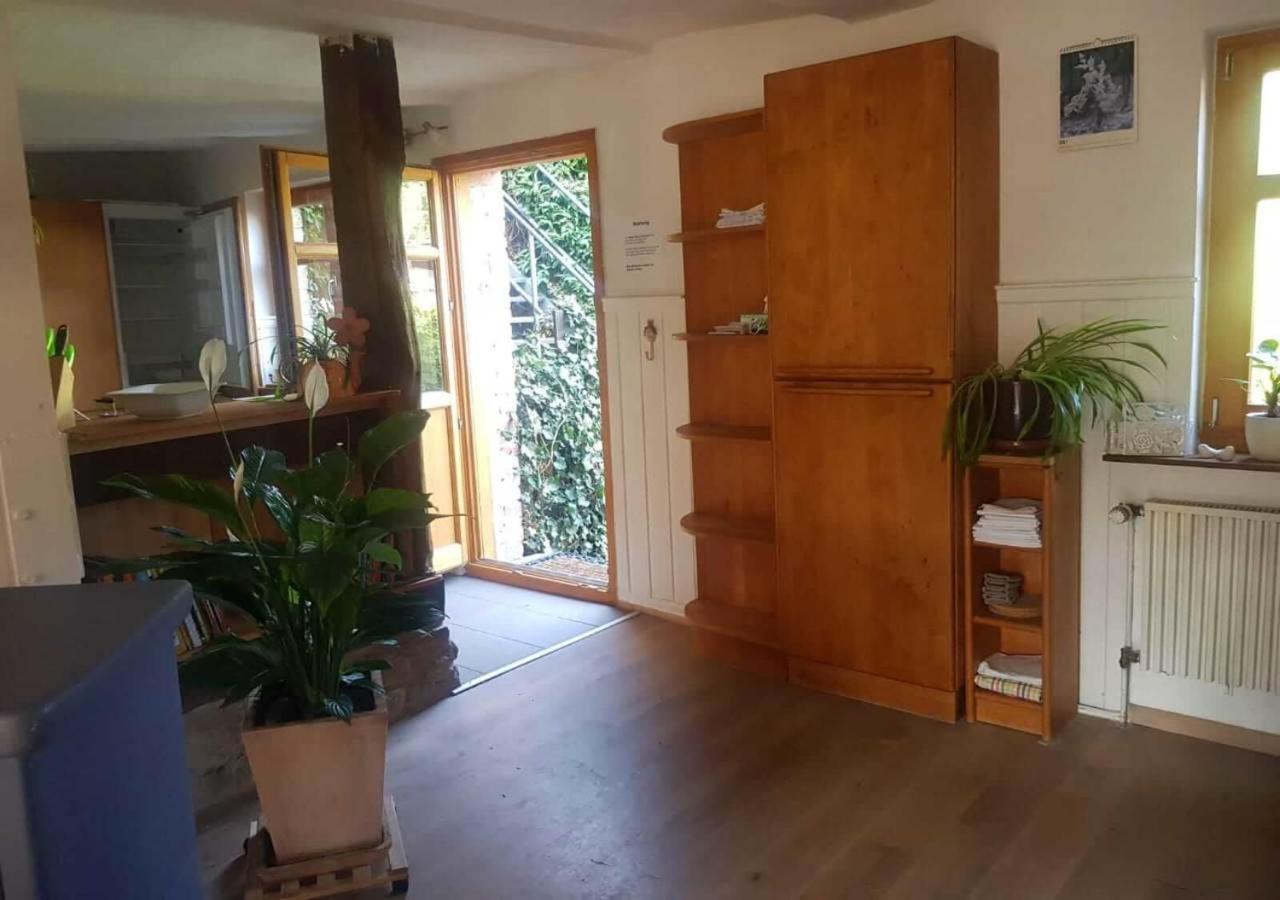 Aeltestes Haus In Quentel - Ferienwohnung 1 Mit Kleinem Garten Lichtenau Exterior foto